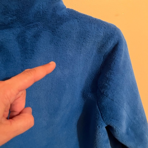 APPARIS Tukio Faux Fur Jacket in Vivid Blue - Picture 11 of 13